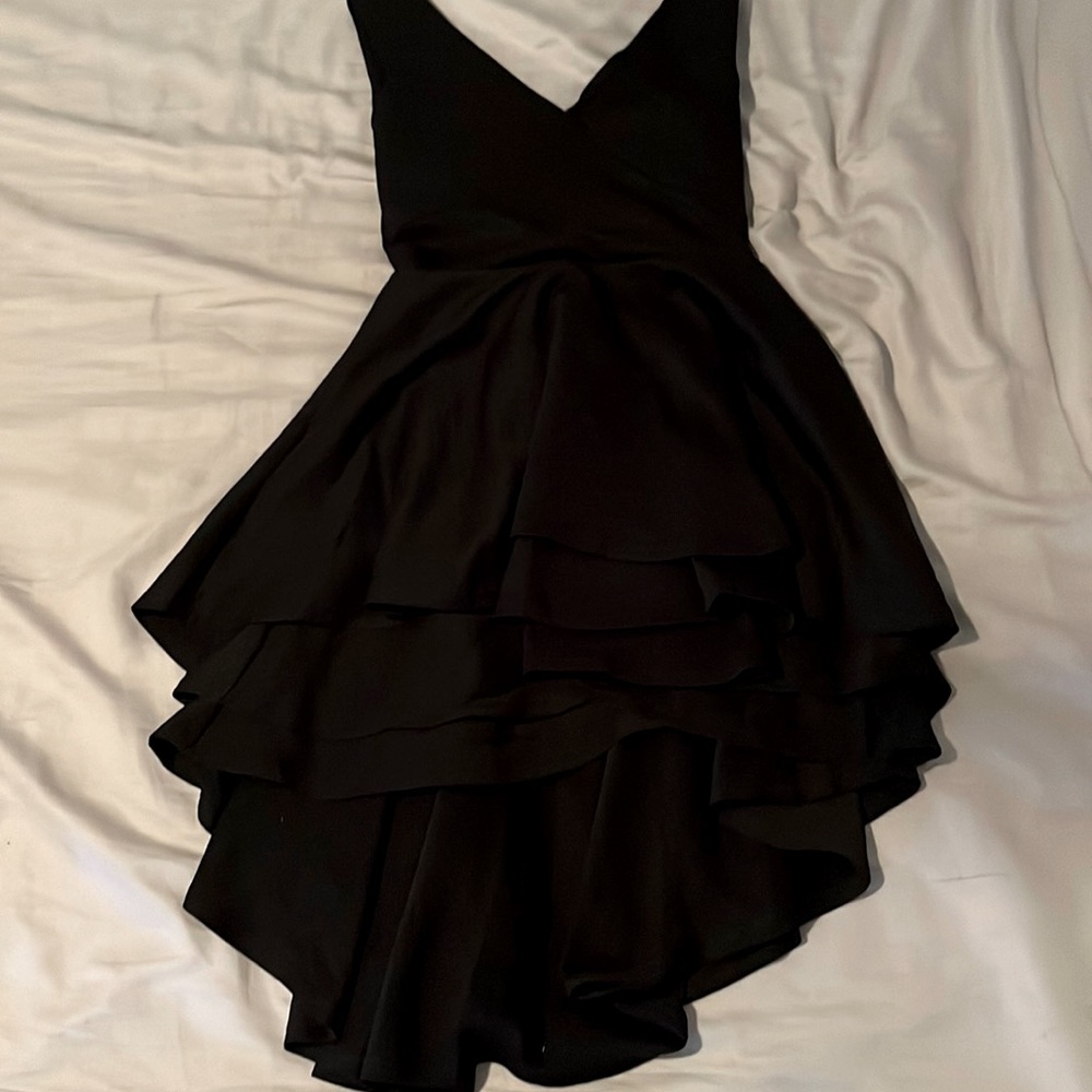Black mini dress, never been worn, in all good conditions